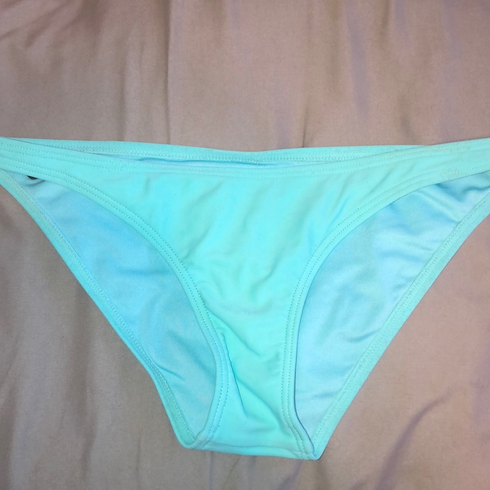 Volcom bathing suit bottoms